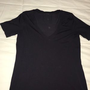 Lululemon V-neck shirt